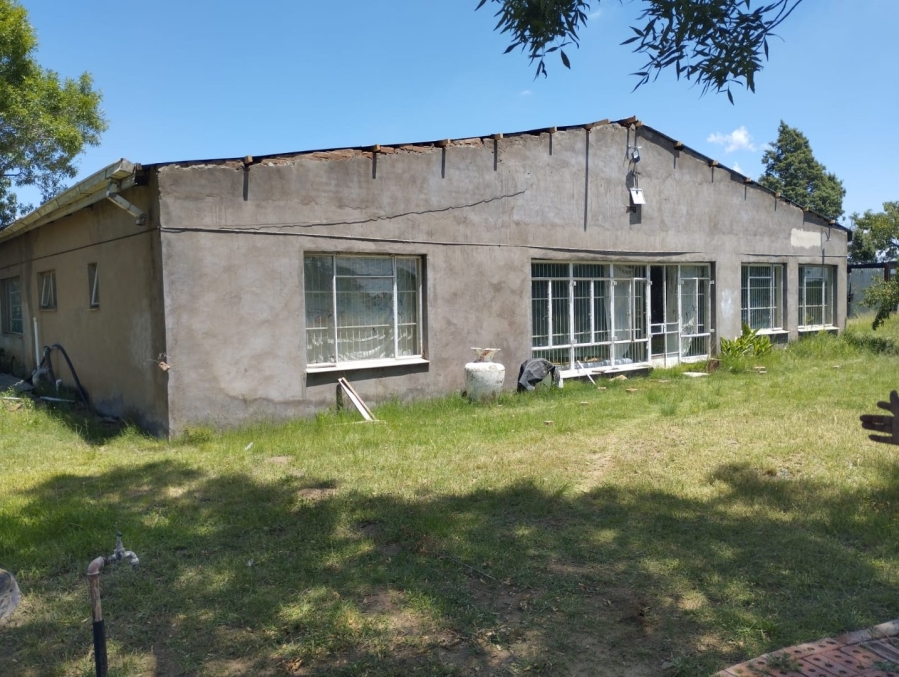 6 Bedroom Property for Sale in Lakeview Free State